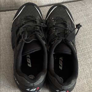 Women’s  Black Cycling Shoes size 39